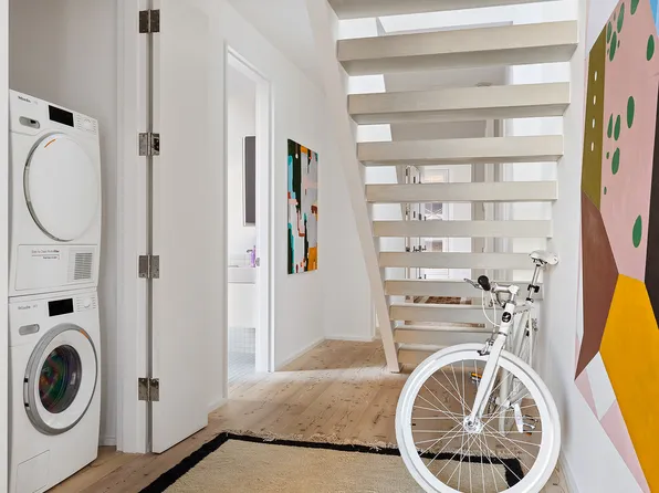 100 Franklin Street image 26 of 31