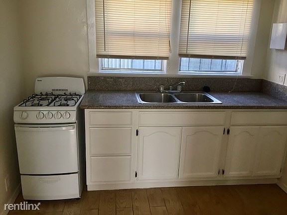 1926 14 daly kitchen pic