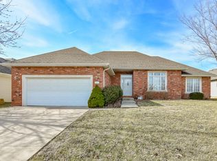 331 S River Birch Dr, Springfield, MO 65809