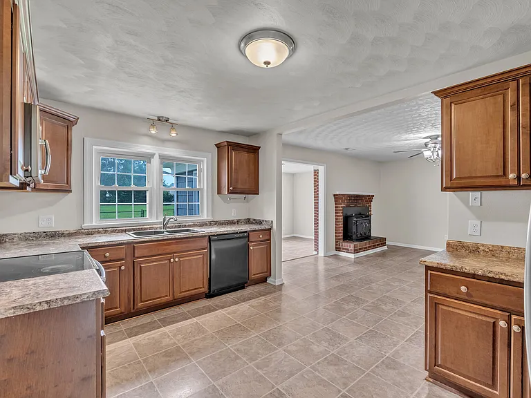 525 Dove Dr — Photo 15