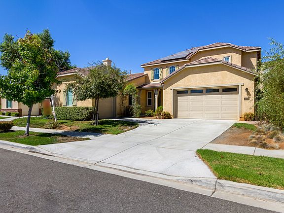 3rd image of 3038 Burnet Dr