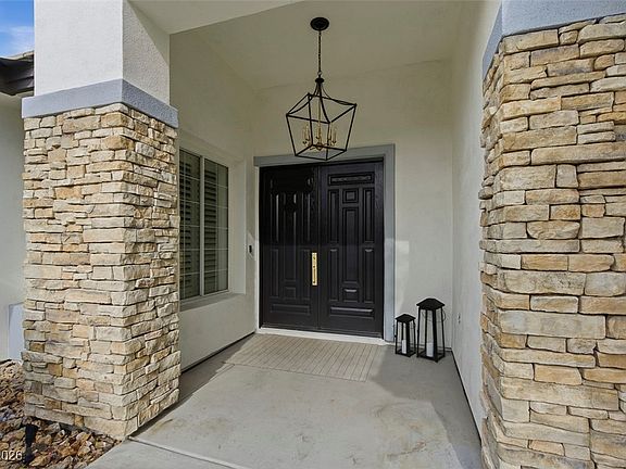 4th image of 10328 Luxembourg Ave