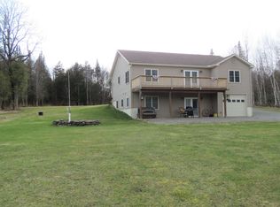 228 Gage Rd, Newport Center, VT 05857