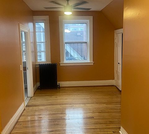 3rd image of 579 University Ave APT 7