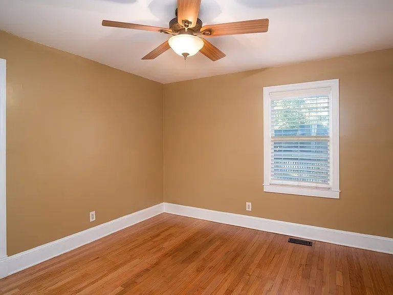 2309 Wallace Dr — Photo 5