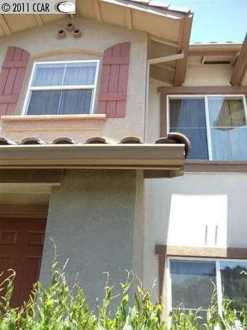 116 Carmel St photo 1