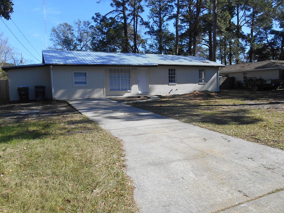 1st image of 426 Oakland Cir NW