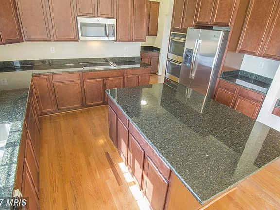 3rd image of 7838 Longmont Ct
