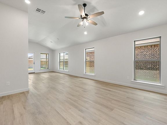 4th image of 5631 Smith St