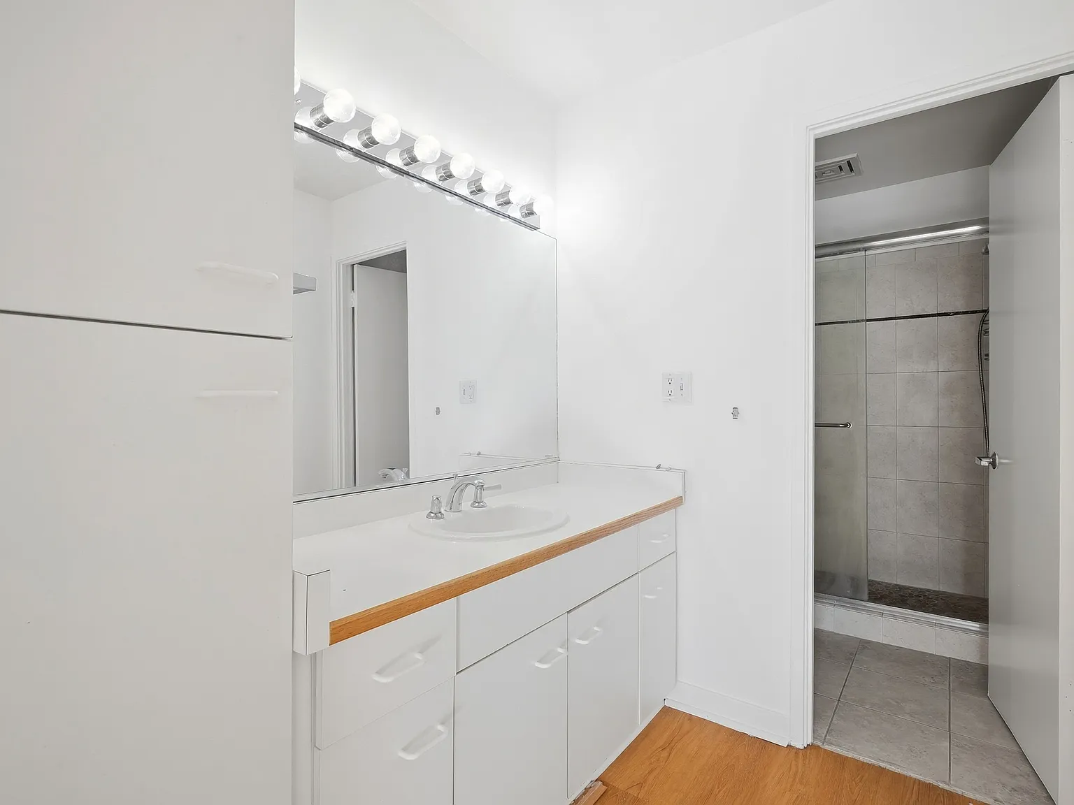 2 bed, 1130 sqft, $6,500 — Photo 4