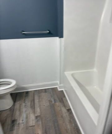4th image of 704 Cascade Ave