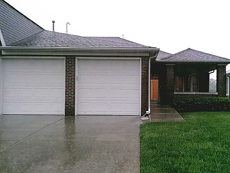 11810 Civic Cir photo 1