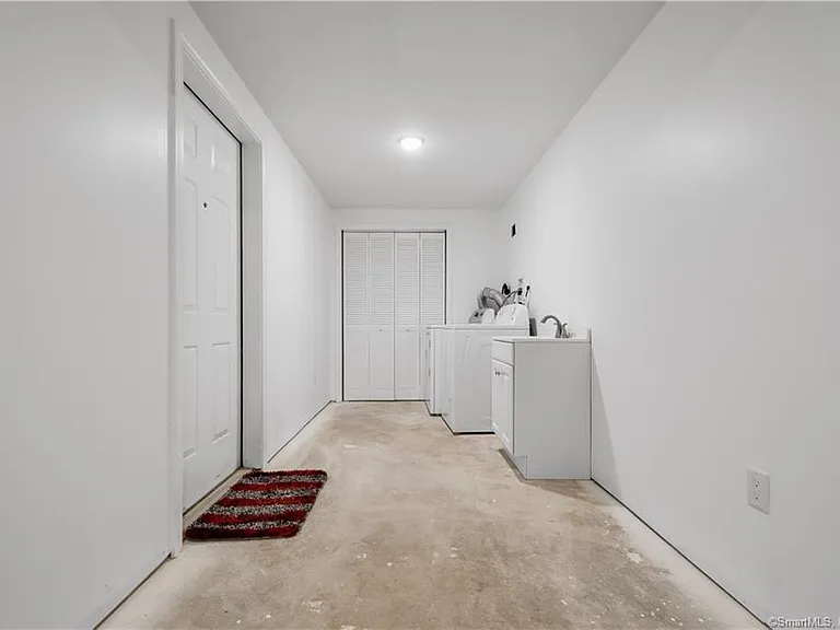 1 Alicia Ln #B — Photo 12