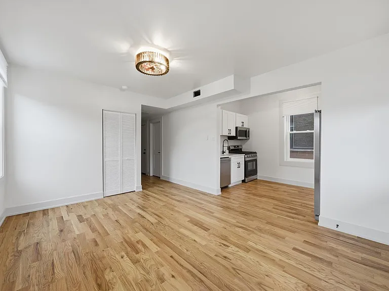 1514 W Fry St #2 — Photo 6