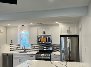 125 Livingston Ave #2, Lyndhurst, NJ 07071