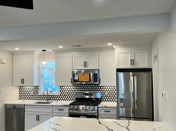 125 Livingston Ave #2, Lyndhurst, NJ 07071