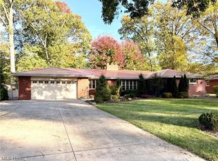 1998 Roberts Ln NE, Warren, OH 44483