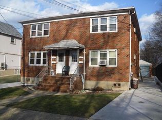 925 Tompkins Ave, Staten Island, NY 10305
