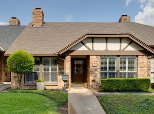 621 Windgate Ct, Arlington, TX 76012