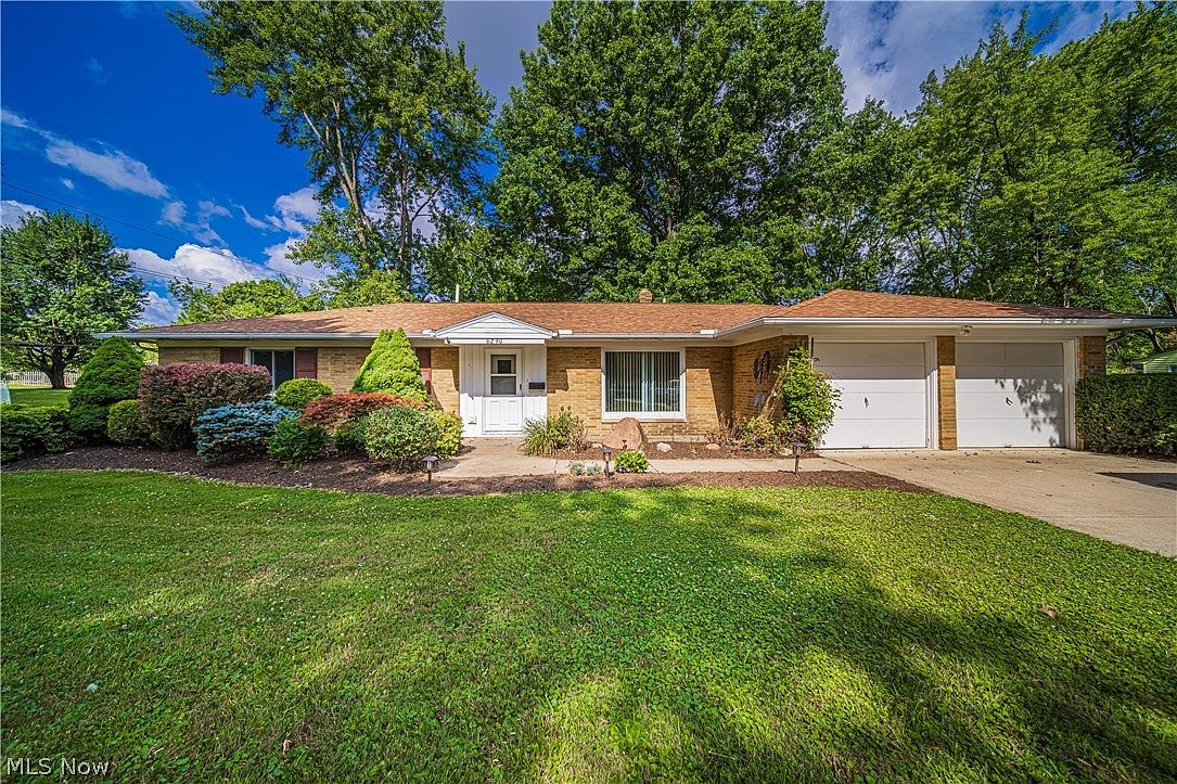 6290 Sharondale Dr, Solon, OH 44139 Zillow