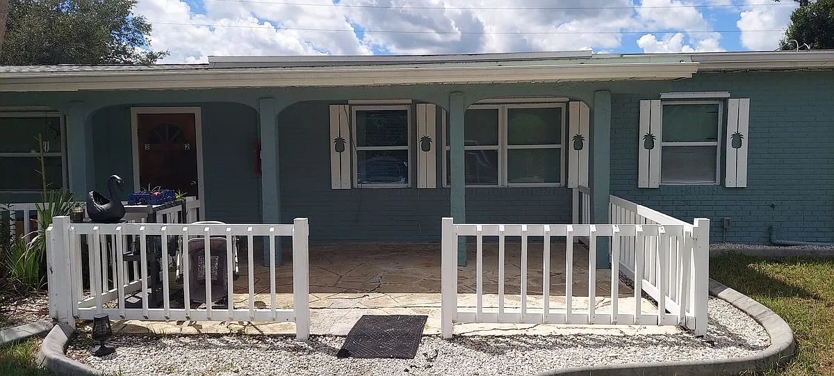 3 bed, 1.0 bath, 725 sqft, $1,775 — Photo 1