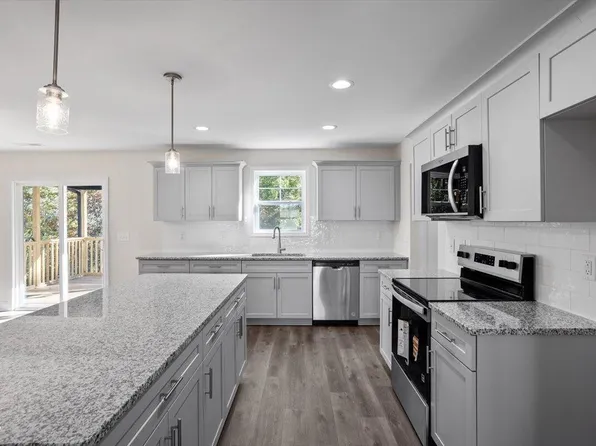 476 Placid Pond Dr, Broadway, NC 27505