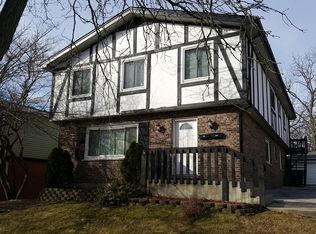 16774 Hillside Pl #1, Tinley Park, IL 60477