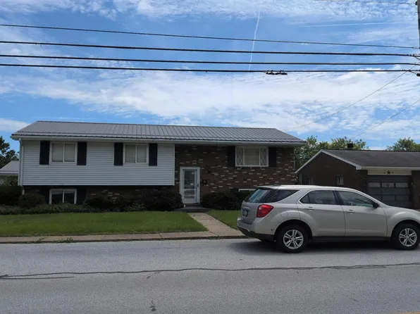 606 Market St, Yorkville, OH 43971