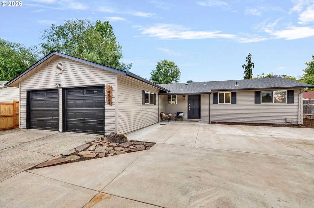 12450 SW Bell Ct, Tigard, OR - View 3