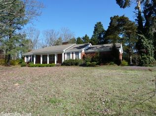 1114 W Locust St, Cabot, AR 72023