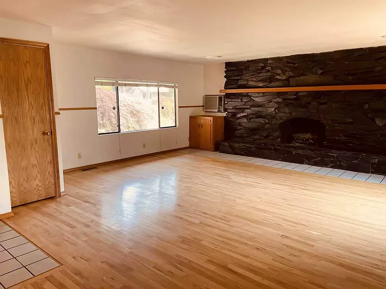 16920 NE 100th St — Photo 5