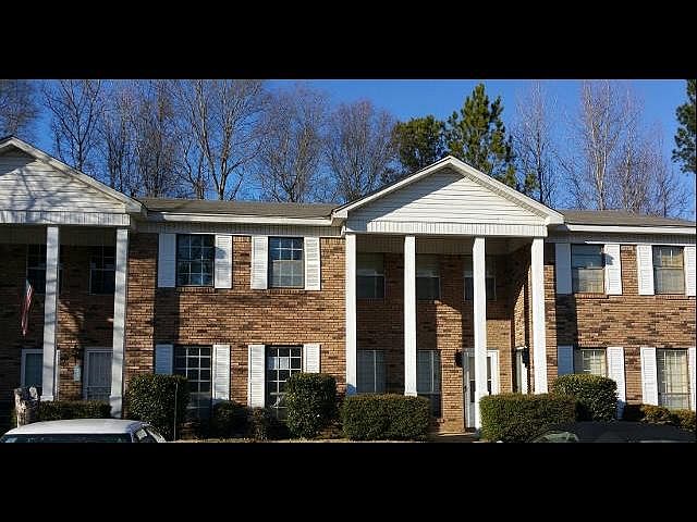 1st image of 5204 Woodland Trce