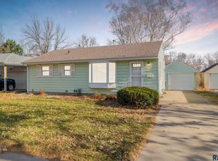 3104 S Willow Ave, Sioux Falls, SD 57105