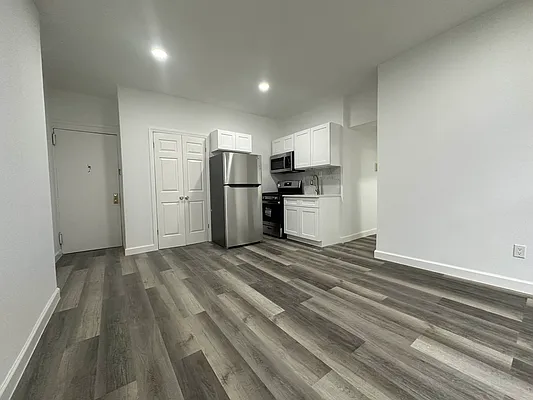 Rented by Coda Real Estate NYC | media 13