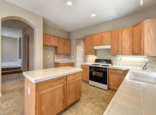 2320 Shorebird Ct, Elk Grove, CA 95757