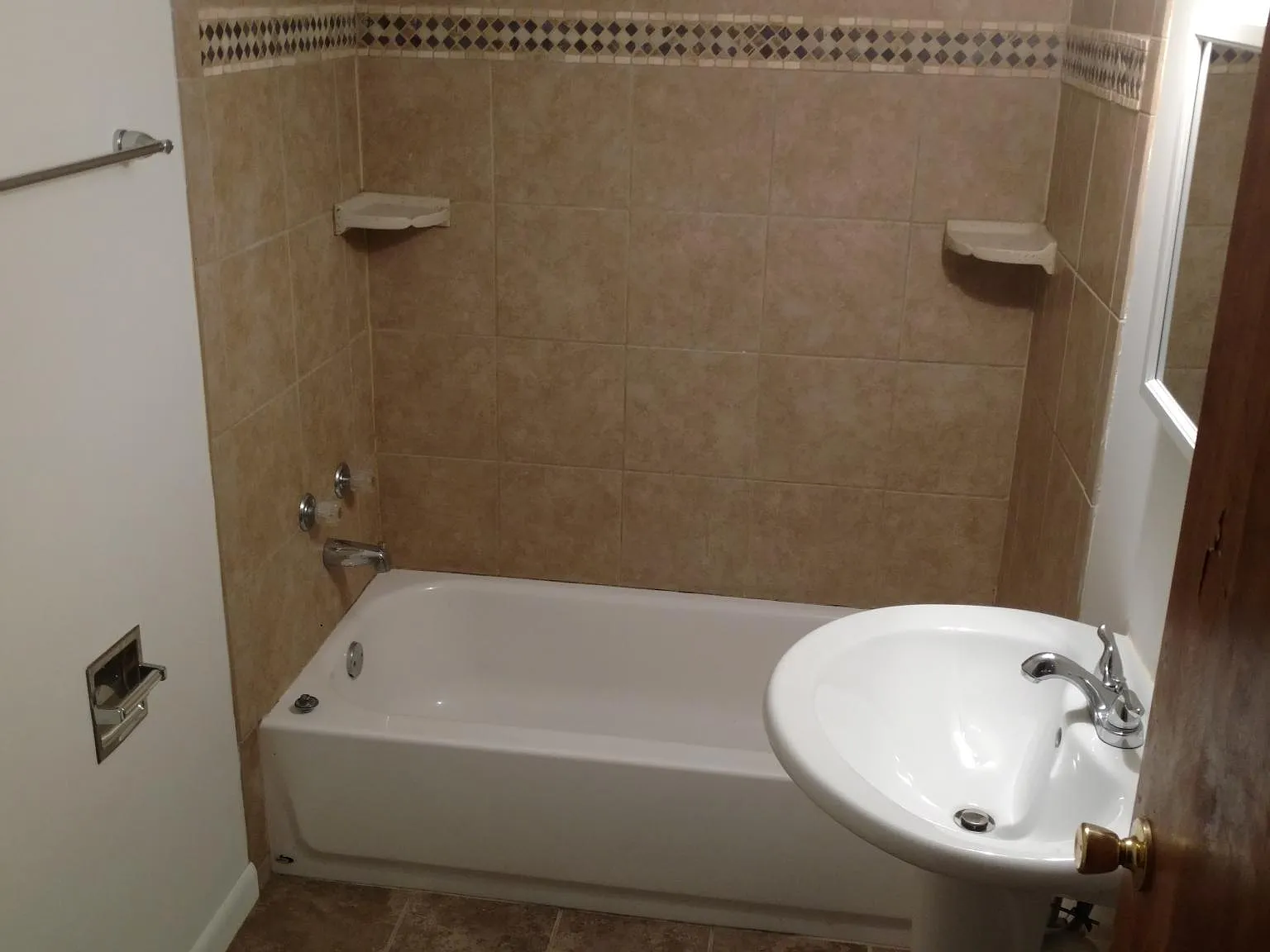 514 Valley Rd — Photo 4