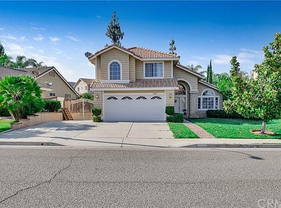3rd image of 15124 Ficus St