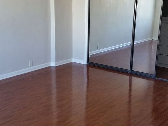 2nd image of 801 Gramercy Dr APT 406