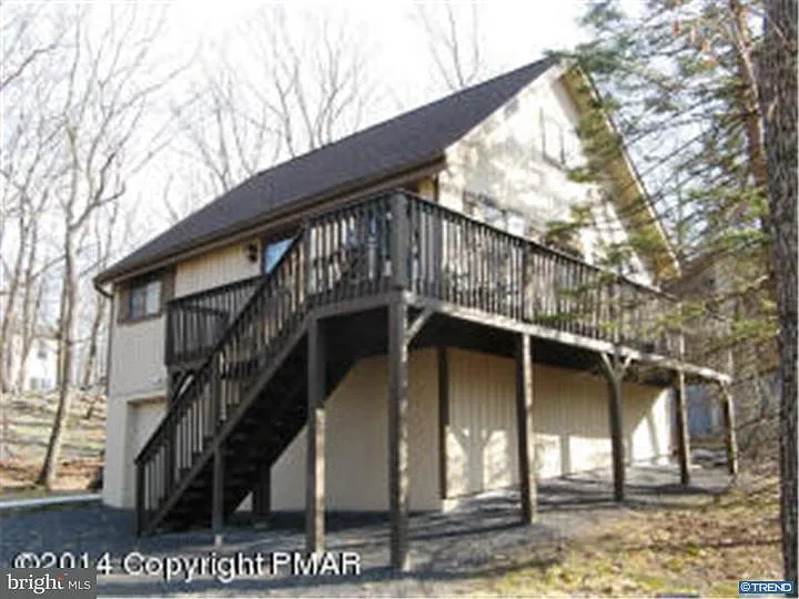 2077 Candlewood Dr photo 1