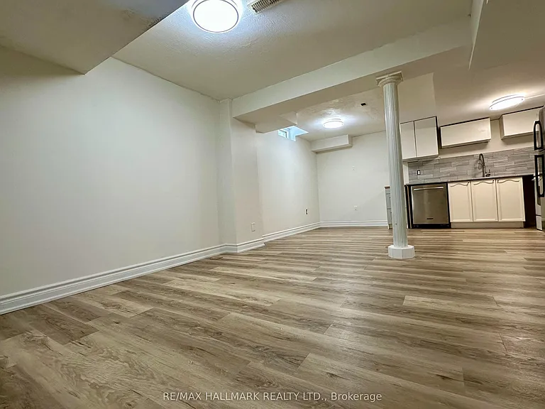 83 Red River Cres #BASEMENT — Photo 3