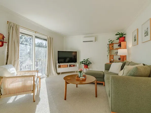 100 E Middlefield Rd APT 4H, Mountain View, CA 94043