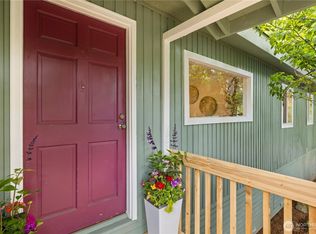 330 NW Holly St, Issaquah, WA