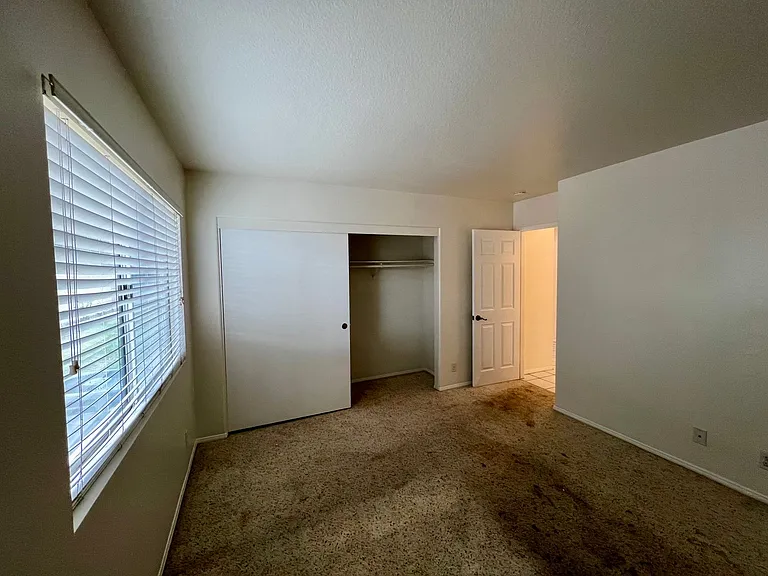 13940 Annandale Ln — Photo 24