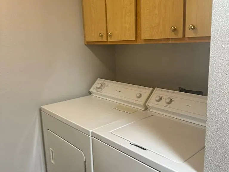 16924 SE Powell Blvd #28 — Photo 8