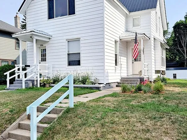 306 E Loomis St, Ludington, MI 49431