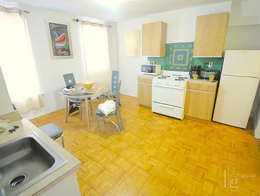 Rented by Hecht Group | media 12