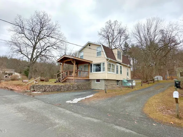 68 Lake Shore Circle Drive, Nassau, NY 12123