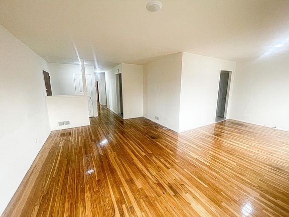 3rd image of 43-13 172nd St