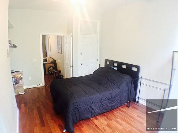5th image of 2220 41st St APT 2L