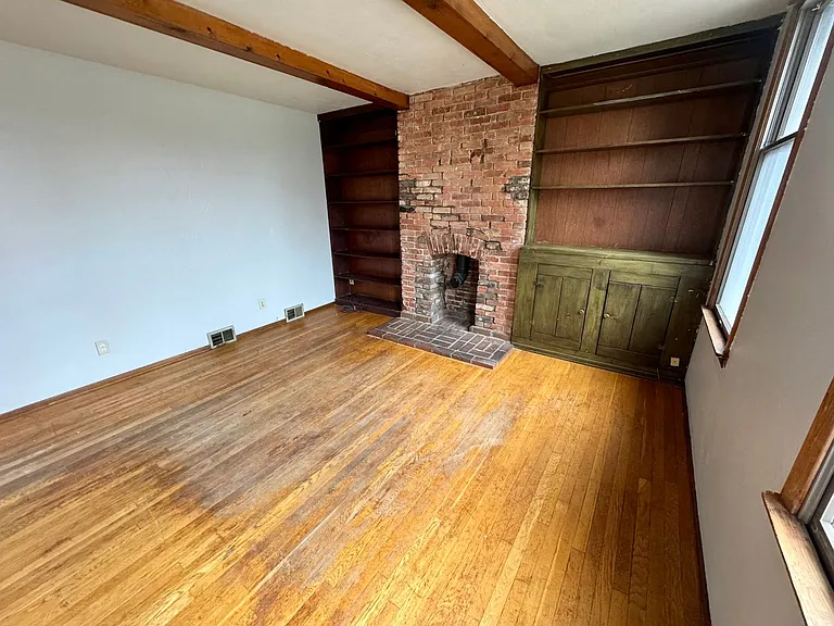 111 S Ohio Street (Full Service) — Photo 17